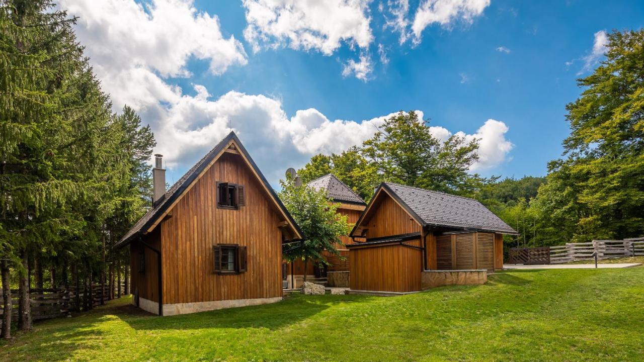 Fenomen Plitvice Gornja Jezera Villa Plitvica selo Exterior foto