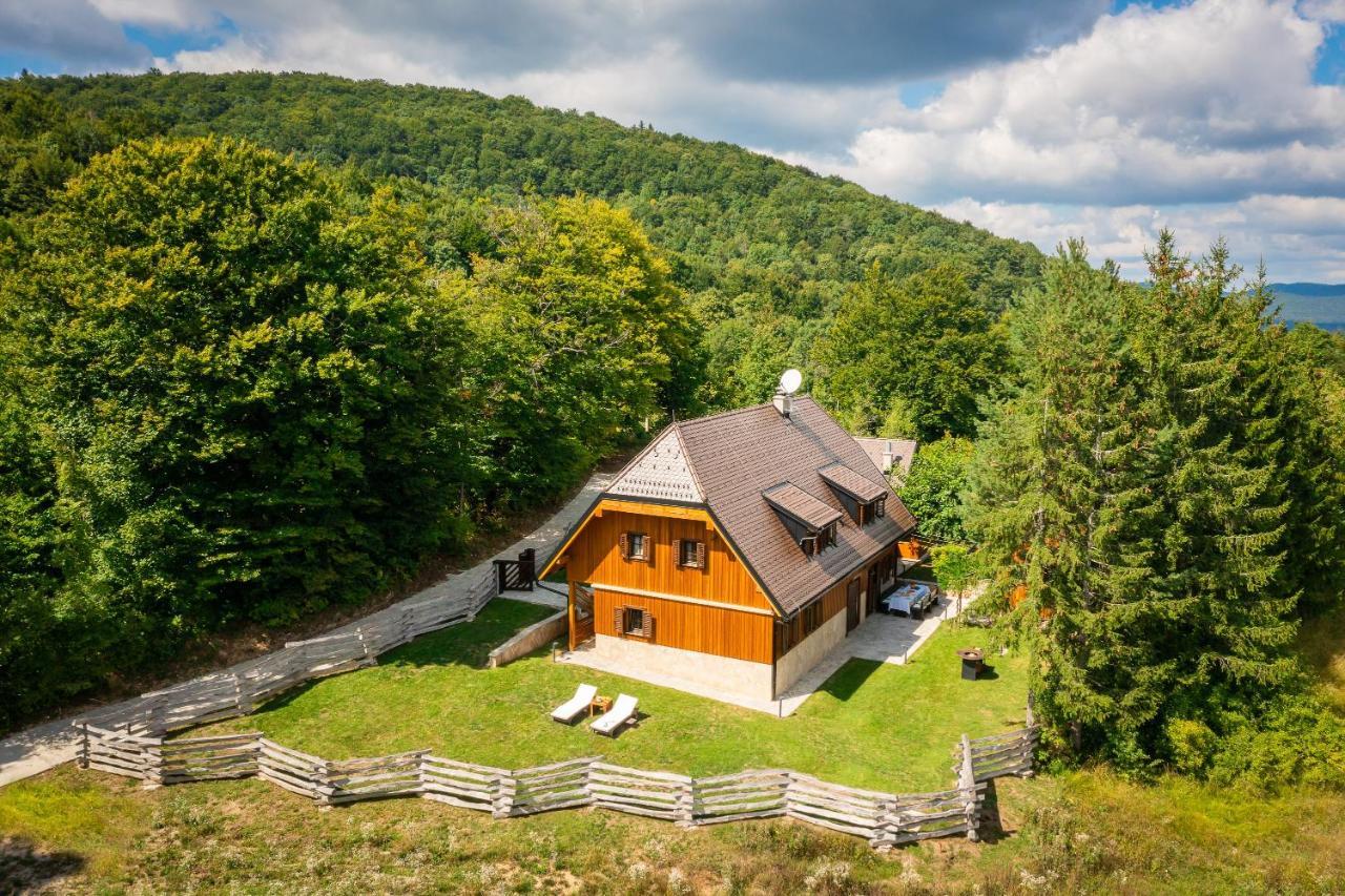 Fenomen Plitvice Gornja Jezera Villa Plitvica selo Exterior foto